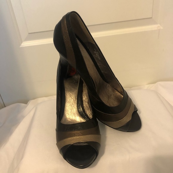 Beautiful women’s shoes - Picture 5 of 8